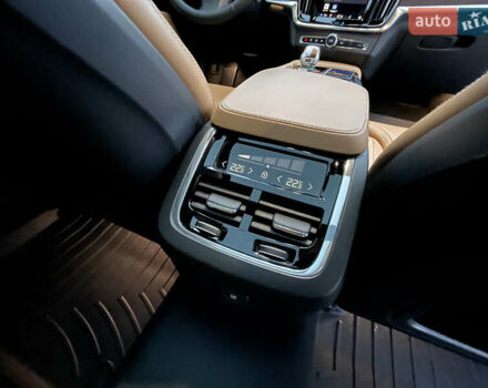 Синий Вольво В90, объемом двигателя 1.97 л и пробегом 35 тыс. км за 46900 $, фото 27 на Automoto.ua