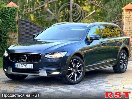 Синій Вольво В90, об'ємом двигуна 2 л та пробігом 235 тис. км за 29600 $, фото 1 на Automoto.ua