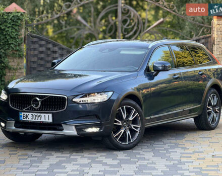 Синий Вольво В90, объемом двигателя 1.97 л и пробегом 235 тыс. км за 29800 $, фото 1 на Automoto.ua