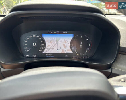 Белый Вольво XC40, объемом двигателя 1.97 л и пробегом 181 тыс. км за 25900 $, фото 18 на Automoto.ua