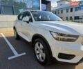 Белый Вольво XC40, объемом двигателя 1.97 л и пробегом 205 тыс. км за 27000 $, фото 3 на Automoto.ua