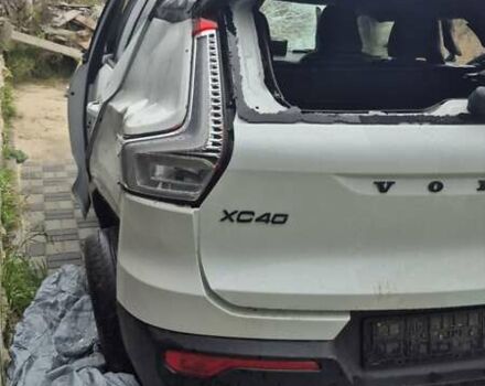 Вольво XC40 2018 в Ирпене на Automoto.ua Белый Вольво XC40, объемом двигателя 1.97 л и пробегом 168 тыс. км за 16000 $, фото 5 на Automoto.ua