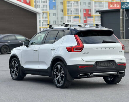 Белый Вольво XC40, объемом двигателя 1.97 л и пробегом 188 тыс. км за 26500 $, фото 10 на Automoto.ua