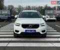 Белый Вольво XC40, объемом двигателя 2 л и пробегом 222 тыс. км за 18000 $, фото 1 на Automoto.ua
