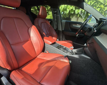 Белый Вольво XC40, объемом двигателя 1.97 л и пробегом 89 тыс. км за 24000 $, фото 19 на Automoto.ua