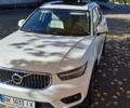 Вольво XC40 2018 в Ровно на Automoto.ua Белый Вольво XC40, объемом двигателя 1.97 л и пробегом 132 тыс. км за 23500 $, фото 2 на Automoto.ua