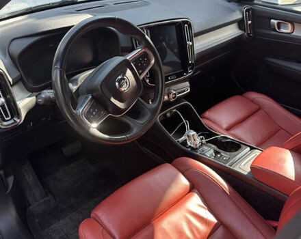 Белый Вольво XC40, объемом двигателя 1.97 л и пробегом 89 тыс. км за 24000 $, фото 13 на Automoto.ua