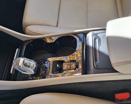 Вольво XC40 2018 в Ровно на Automoto.ua Белый Вольво XC40, объемом двигателя 1.97 л и пробегом 132 тыс. км за 23500 $, фото 17 на Automoto.ua