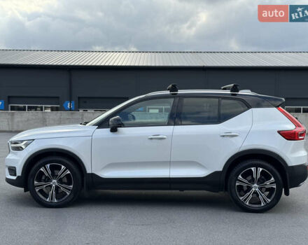 Белый Вольво XC40, объемом двигателя 1.97 л и пробегом 188 тыс. км за 26500 $, фото 8 на Automoto.ua