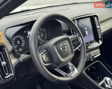 Белый Вольво XC40, объемом двигателя 1.97 л и пробегом 188 тыс. км за 26500 $, фото 31 на Automoto.ua