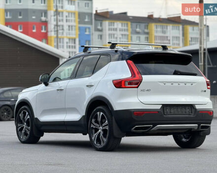 Вольво XC40 2018 в Виннице на Automoto.ua Белый Вольво XC40, объемом двигателя 1.97 л и пробегом 188 тыс. км за 26900 $, фото 9 на Automoto.ua