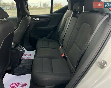 Белый Вольво XC40, объемом двигателя 2 л и пробегом 222 тыс. км за 18000 $, фото 18 на Automoto.ua
