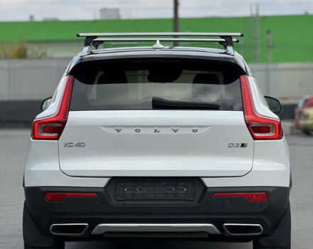Вольво XC40 2018 в Виннице на Automoto.ua Белый Вольво XC40, объемом двигателя 1.97 л и пробегом 188 тыс. км за 26900 $, фото 7 на Automoto.ua