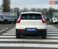 Белый Вольво XC40, объемом двигателя 2 л и пробегом 222 тыс. км за 18000 $, фото 5 на Automoto.ua