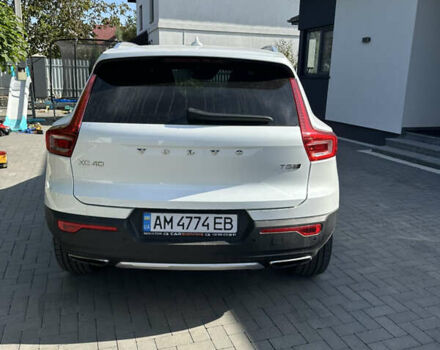 Белый Вольво XC40, объемом двигателя 1.97 л и пробегом 89 тыс. км за 24000 $, фото 7 на Automoto.ua