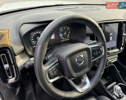 Белый Вольво XC40, объемом двигателя 1.97 л и пробегом 188 тыс. км за 26500 $, фото 36 на Automoto.ua