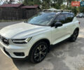 Белый Вольво XC40, объемом двигателя 1.97 л и пробегом 181 тыс. км за 25900 $, фото 2 на Automoto.ua