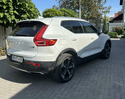 Белый Вольво XC40, объемом двигателя 1.97 л и пробегом 89 тыс. км за 24000 $, фото 6 на Automoto.ua