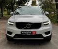 Белый Вольво XC40, объемом двигателя 2 л и пробегом 152 тыс. км за 26490 $, фото 1 на Automoto.ua