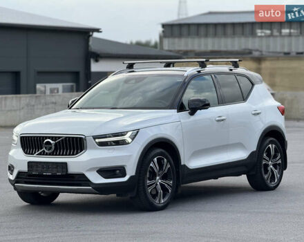 Белый Вольво XC40, объемом двигателя 1.97 л и пробегом 188 тыс. км за 26500 $, фото 18 на Automoto.ua