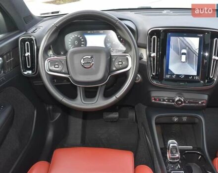 Белый Вольво XC40, объемом двигателя 1.97 л и пробегом 97 тыс. км за 27300 $, фото 5 на Automoto.ua
