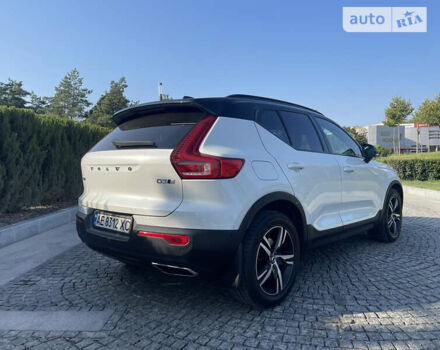 Білий Вольво XC40, об'ємом двигуна 2 л та пробігом 134 тис. км за 30200 $, фото 1 на Automoto.ua