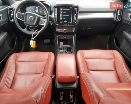 Вольво XC40 2018 в Житомире на Automoto.ua Белый Вольво XC40, объемом двигателя 1.97 л и пробегом 105 тыс. км за 6800 $, фото 7 на Automoto.ua