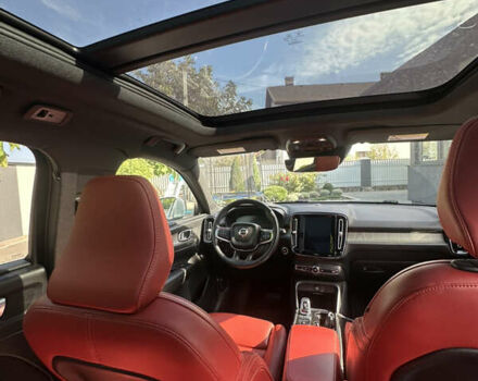 Белый Вольво XC40, объемом двигателя 1.97 л и пробегом 89 тыс. км за 24000 $, фото 21 на Automoto.ua
