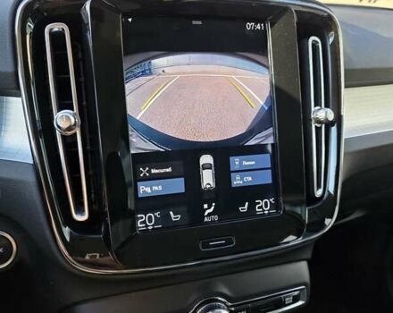 Белый Вольво XC40, объемом двигателя 1.97 л и пробегом 205 тыс. км за 27000 $, фото 23 на Automoto.ua
