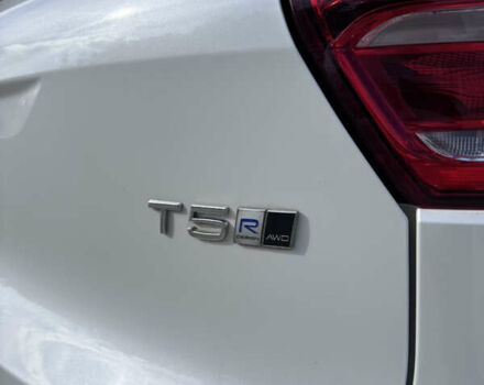 Вольво XC40 2018 в Луцке на Automoto.ua Белый Вольво XC40, объемом двигателя 1.97 л и пробегом 163 тыс. км за 24500 $, фото 9 на Automoto.ua
