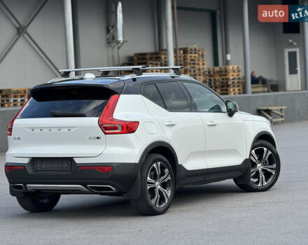 Белый Вольво XC40, объемом двигателя 1.97 л и пробегом 188 тыс. км за 26500 $, фото 1 на Automoto.ua