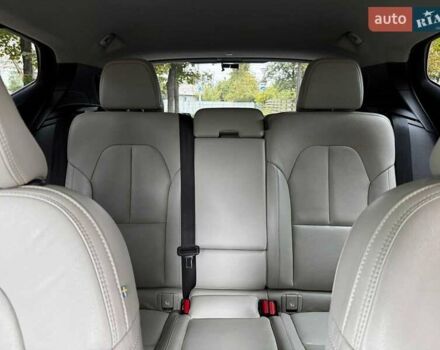 Белый Вольво XC40, объемом двигателя 2 л и пробегом 152 тыс. км за 26490 $, фото 22 на Automoto.ua