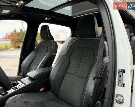 Білий Вольво XC40, об'ємом двигуна 1.97 л та пробігом 78 тис. км за 25800 $, фото 19 на Automoto.ua