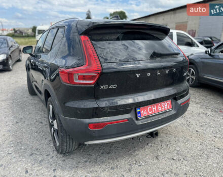 Білий Вольво XC40, об'ємом двигуна 1.97 л та пробігом 73 тис. км за 21000 $, фото 3 на Automoto.ua