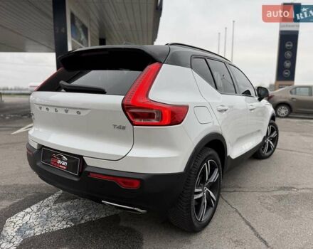 Білий Вольво XC40, об'ємом двигуна 1.97 л та пробігом 78 тис. км за 25800 $, фото 8 на Automoto.ua