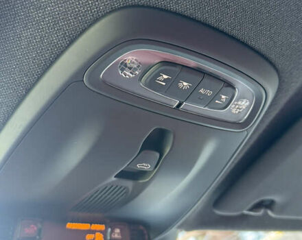 Вольво XC40 2019 в Львове на Automoto.ua Белый Вольво XC40, объемом двигателя 1.97 л и пробегом 73 тыс. км за 22800 $, фото 13 на Automoto.ua