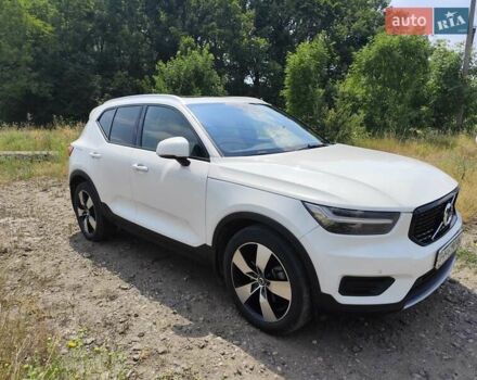 Белый Вольво XC40, объемом двигателя 1.97 л и пробегом 104 тыс. км за 24000 $, фото 14 на Automoto.ua