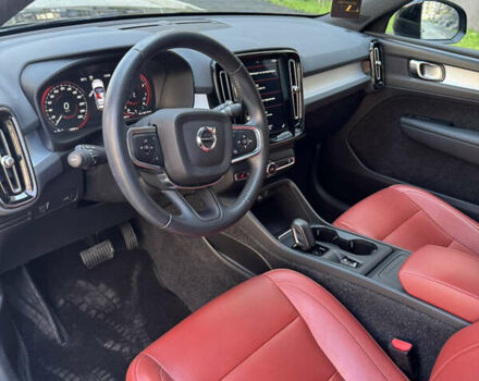 Вольво XC40 2019 в Львове на Automoto.ua Белый Вольво XC40, объемом двигателя 1.97 л и пробегом 73 тыс. км за 22800 $, фото 2 на Automoto.ua