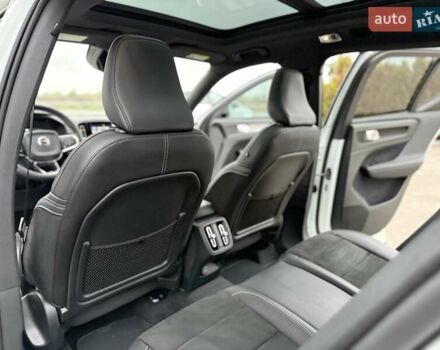 Білий Вольво XC40, об'ємом двигуна 1.97 л та пробігом 78 тис. км за 25800 $, фото 27 на Automoto.ua