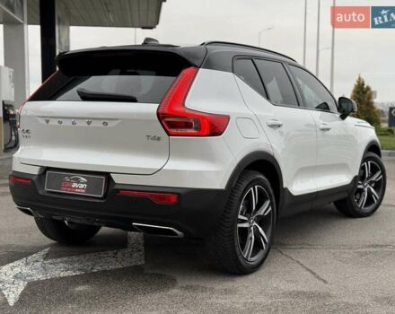 Білий Вольво XC40, об'ємом двигуна 1.97 л та пробігом 78 тис. км за 25800 $, фото 6 на Automoto.ua