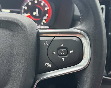 Белый Вольво XC40, объемом двигателя 1.97 л и пробегом 73 тыс. км за 21500 $, фото 31 на Automoto.ua