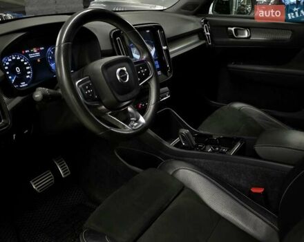 Белый Вольво XC40, объемом двигателя 1.97 л и пробегом 70 тыс. км за 20999 $, фото 11 на Automoto.ua