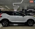 Білий Вольво XC40, об'ємом двигуна 1.97 л та пробігом 70 тис. км за 20999 $, фото 3 на Automoto.ua