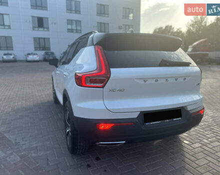 Белый Вольво XC40, объемом двигателя 1.97 л и пробегом 114 тыс. км за 25300 $, фото 8 на Automoto.ua