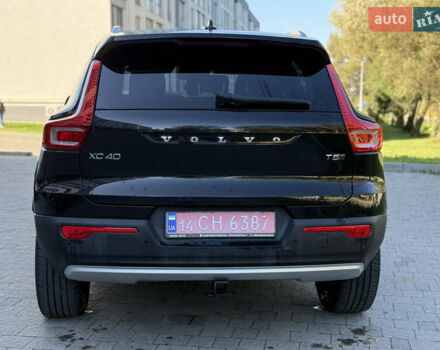 Вольво XC40 2019 в Львове на Automoto.ua Белый Вольво XC40, объемом двигателя 1.97 л и пробегом 73 тыс. км за 22800 $, фото 5 на Automoto.ua