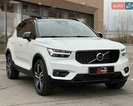 Білий Вольво XC40, об'ємом двигуна 1.97 л та пробігом 78 тис. км за 25800 $, фото 18 на Automoto.ua