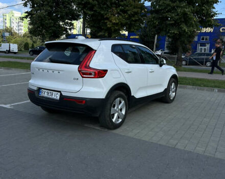 Белый Вольво XC40, объемом двигателя 1.97 л и пробегом 245 тыс. км за 27600 $, фото 7 на Automoto.ua
