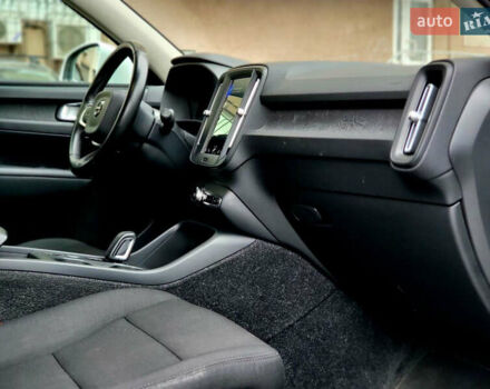 Белый Вольво XC40, объемом двигателя 1.97 л и пробегом 130 тыс. км за 24999 $, фото 8 на Automoto.ua
