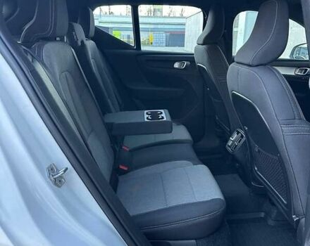 Белый Вольво XC40, объемом двигателя 1.97 л и пробегом 95 тыс. км за 27000 $, фото 39 на Automoto.ua