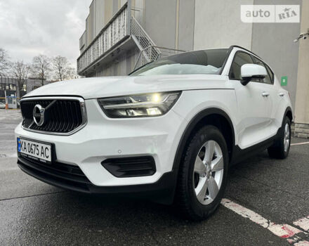 Білий Вольво XC40, об'ємом двигуна 1.48 л та пробігом 63 тис. км за 29999 $, фото 1 на Automoto.ua